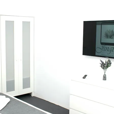 Jingtu Wellness & Comares