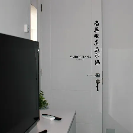 Jingtu Wellness & * Comares
