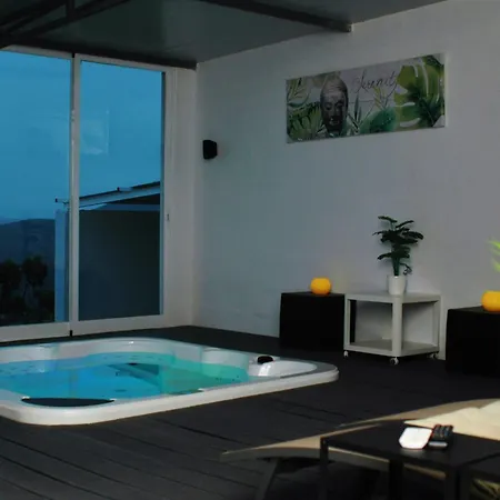 Jingtu Wellness & Kır Evi
